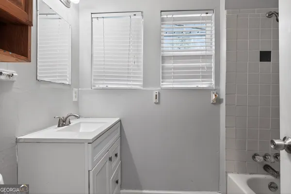 $1,815 | 2628 Butner Road, Atlanta, GA 30331