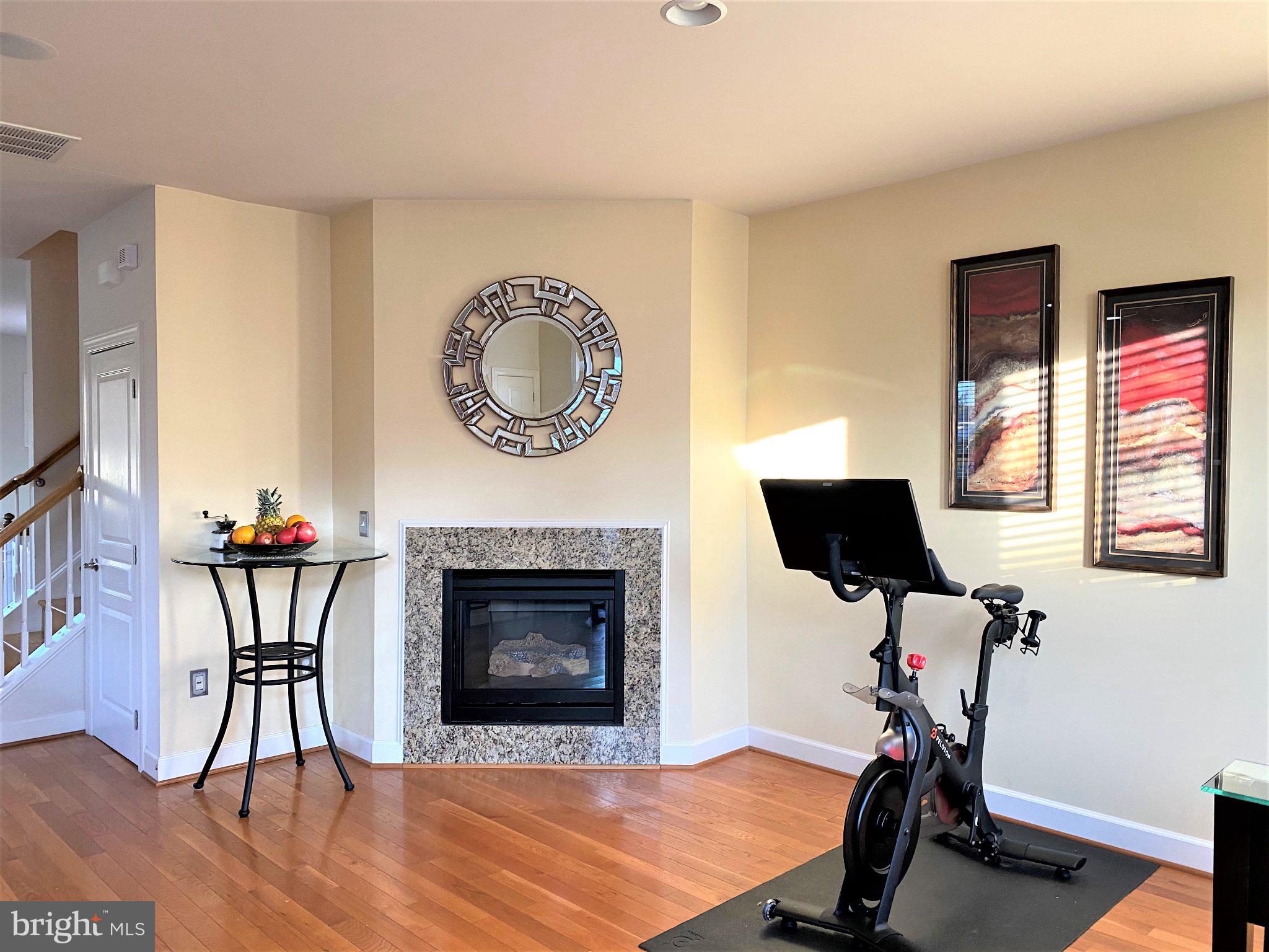 3321 South Kemper Road Arlington, VA 22206 - Photo 7 of 22 Gallery Image 7