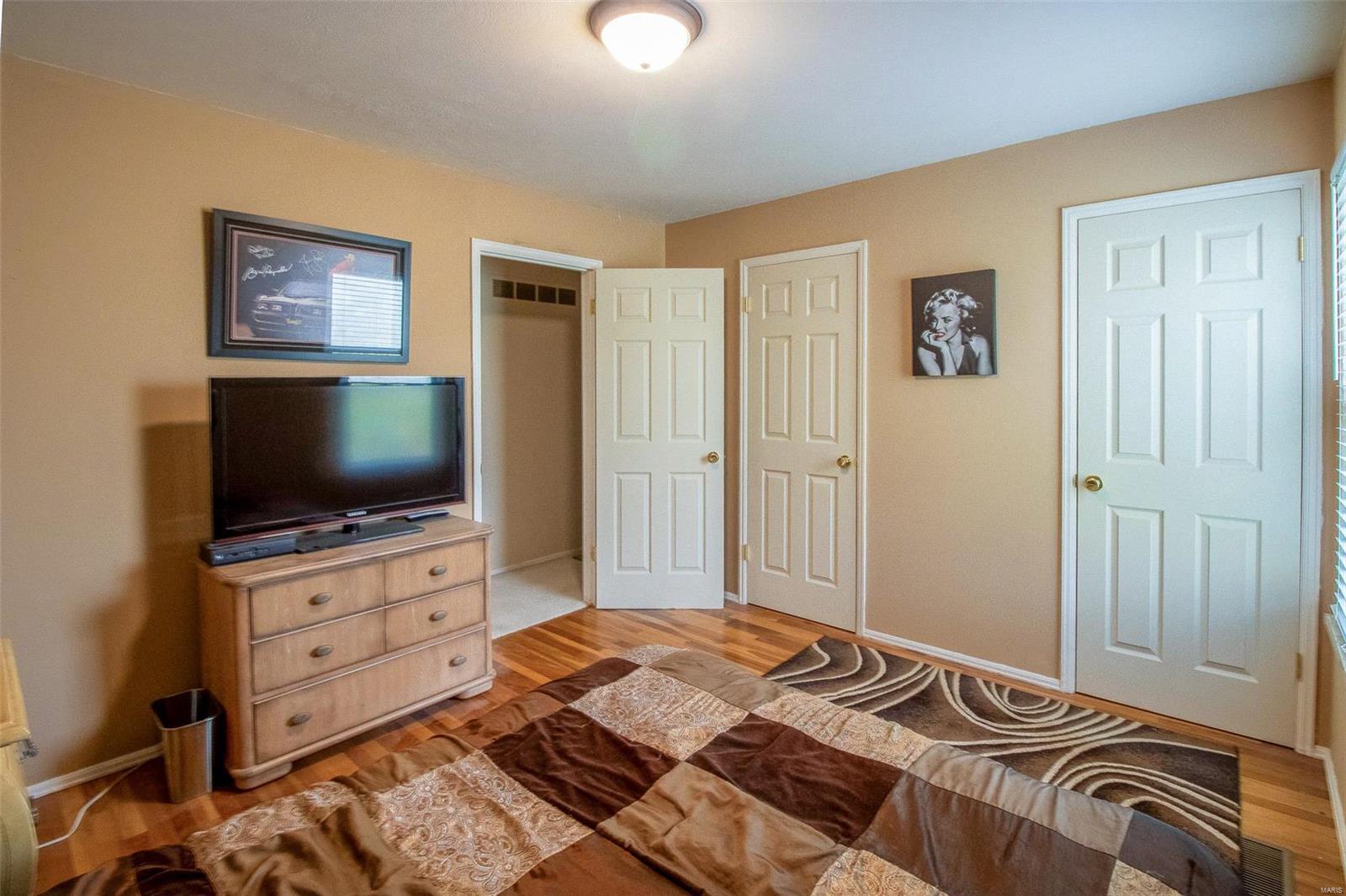 400 Mayfair Drive Ballwin, MO 63011 - Photo 26 of 65