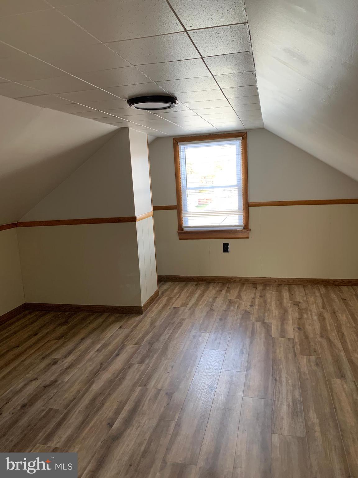 910 Woodlynn Road Baltimore, MD 21221 - Photo 26 of 35