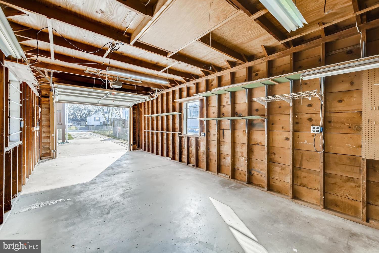 910 Woodlynn Road Baltimore, MD 21221 - Photo 32 of 35 Garage Interior