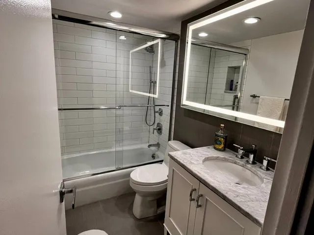 $8,000 | 175 East Delaware Place, Unit 4603, Chicago, IL 60611