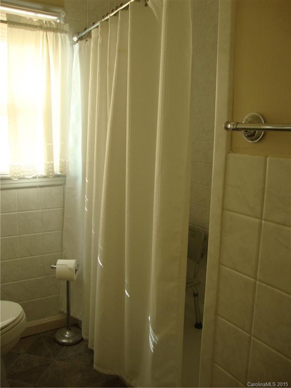 500 Higate Road, Unit 22 Hendersonville, NC 28791 - Photo 14 of 16 Gallery Image 14