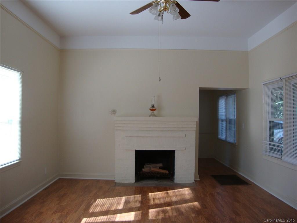 500 Higate Road, Unit 22 Hendersonville, NC 28791 - Photo 3 of 16 Gallery Image 3