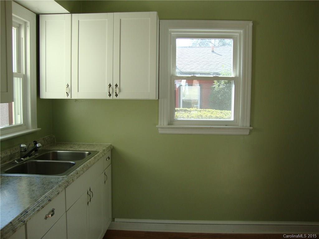 500 Higate Road, Unit 22 Hendersonville, NC 28791 - Photo 4 of 16 Gallery Image 4