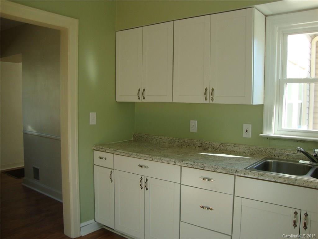 500 Higate Road, Unit 22 Hendersonville, NC 28791 - Photo 7 of 16 Gallery Image 7