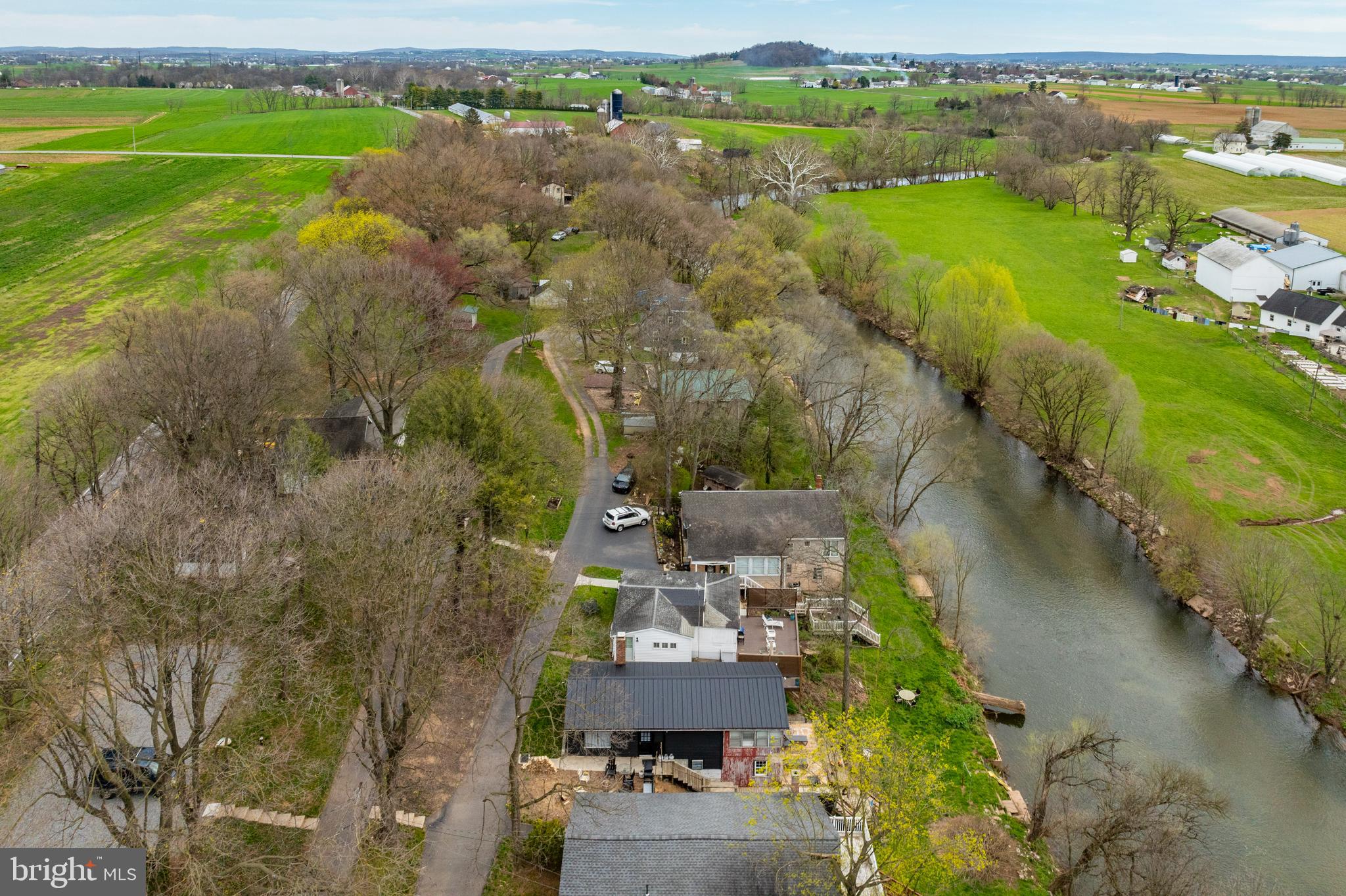 294 Turtle Hill Road Ephrata, PA 17522 - Photo 2 of 37