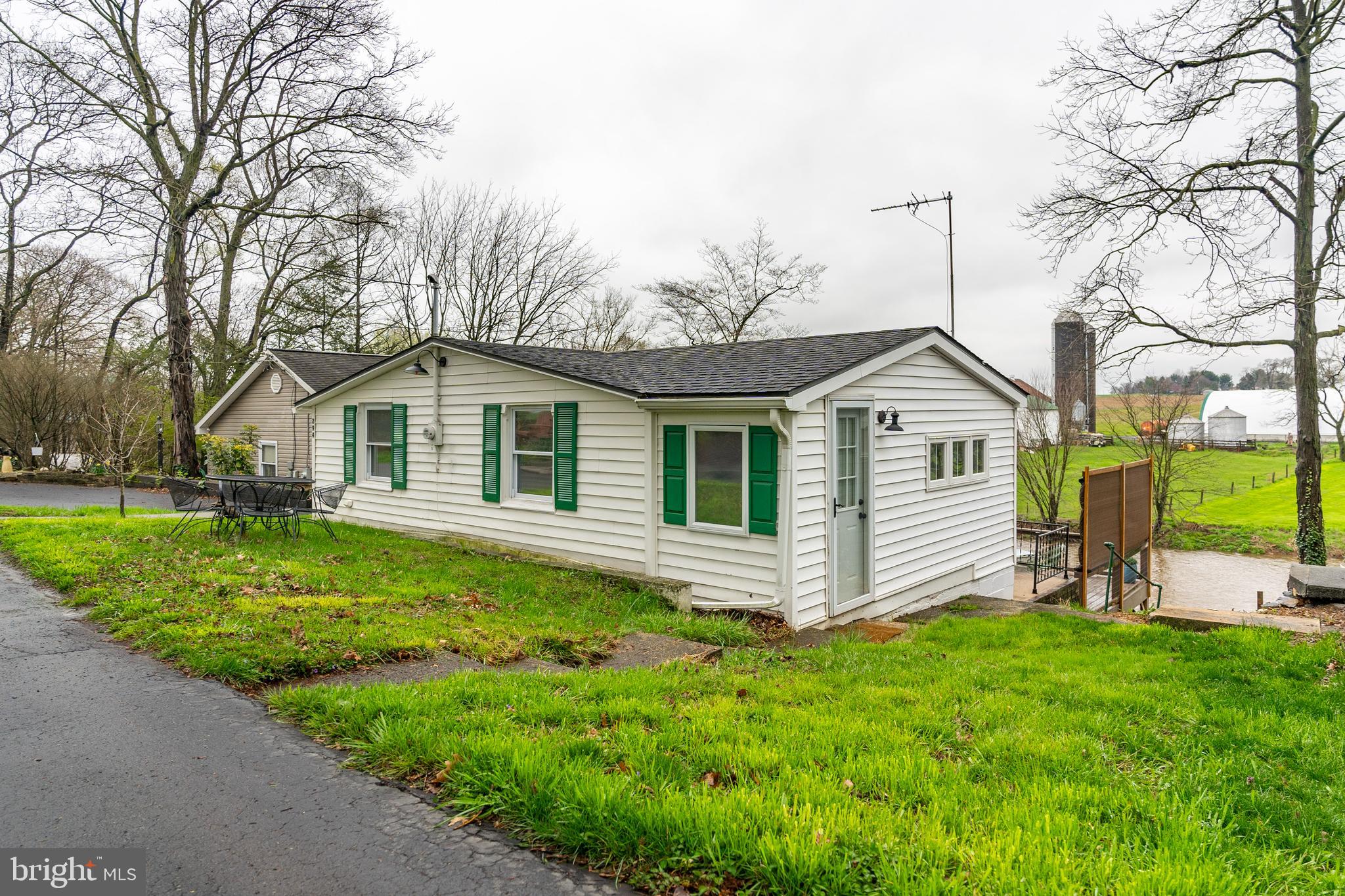 294 Turtle Hill Road Ephrata, PA 17522 - Photo 5 of 37