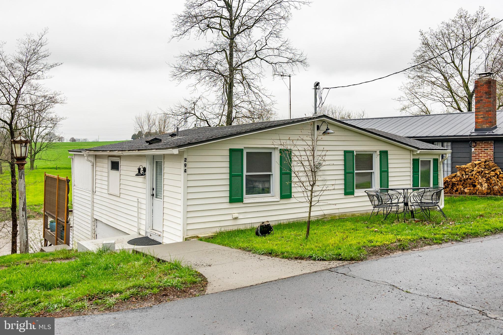 294 Turtle Hill Road Ephrata, PA 17522 - Photo 7 of 37