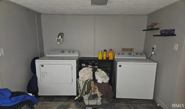 $184,900 | 853 South Columbia Street, Frankfort, IN 46041