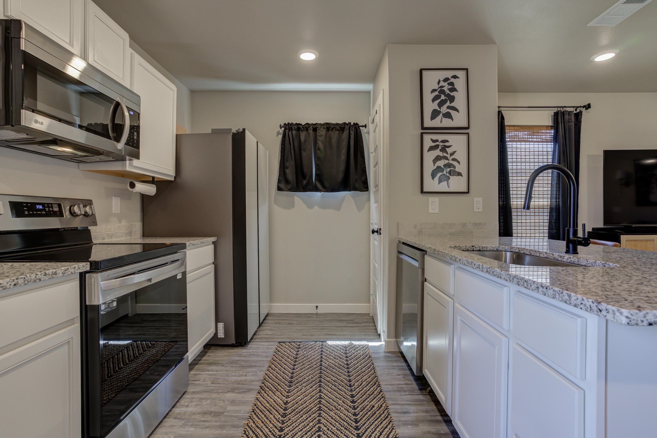7413 37th Street Lubbock, TX 79407 - Photo 19 of 40 3DSC01556_57_58_59_60