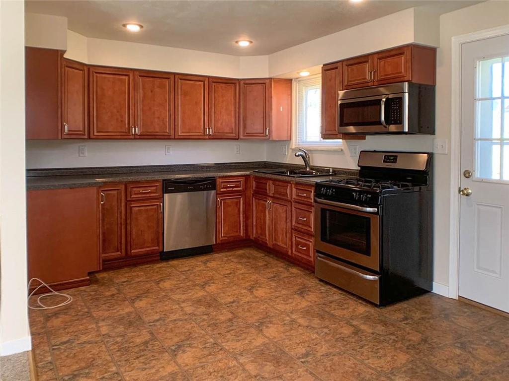 218 Donnell Road Lower Burrell, PA 15068 - Photo 8 of 22 Gallery Image 8