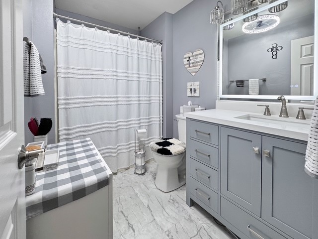 543 West Stocker Street, Unit 5 Glendale, CA 91202 - Photo 22 of 25 bathroom3