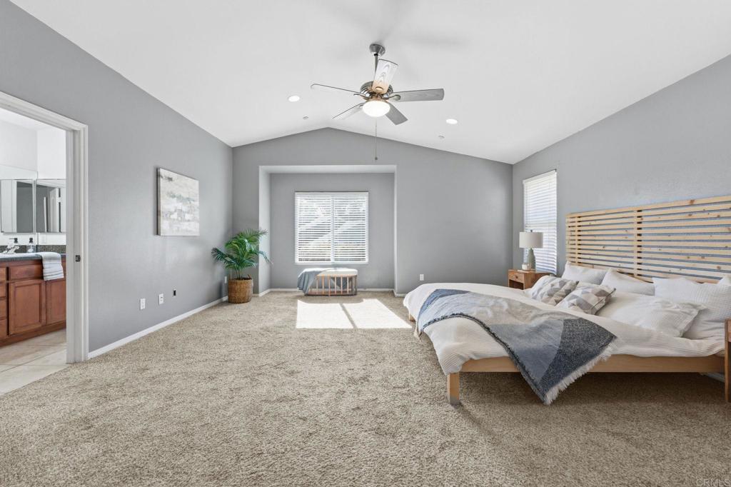 209 Journeys End Vista, CA 92083 - Photo 25 of 55