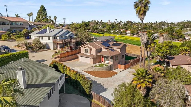 $1,000,000 | 209 Journeys End, Vista, CA 92083