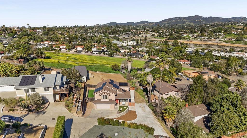 209 Journeys End Vista, CA 92083 - Photo 52 of 55