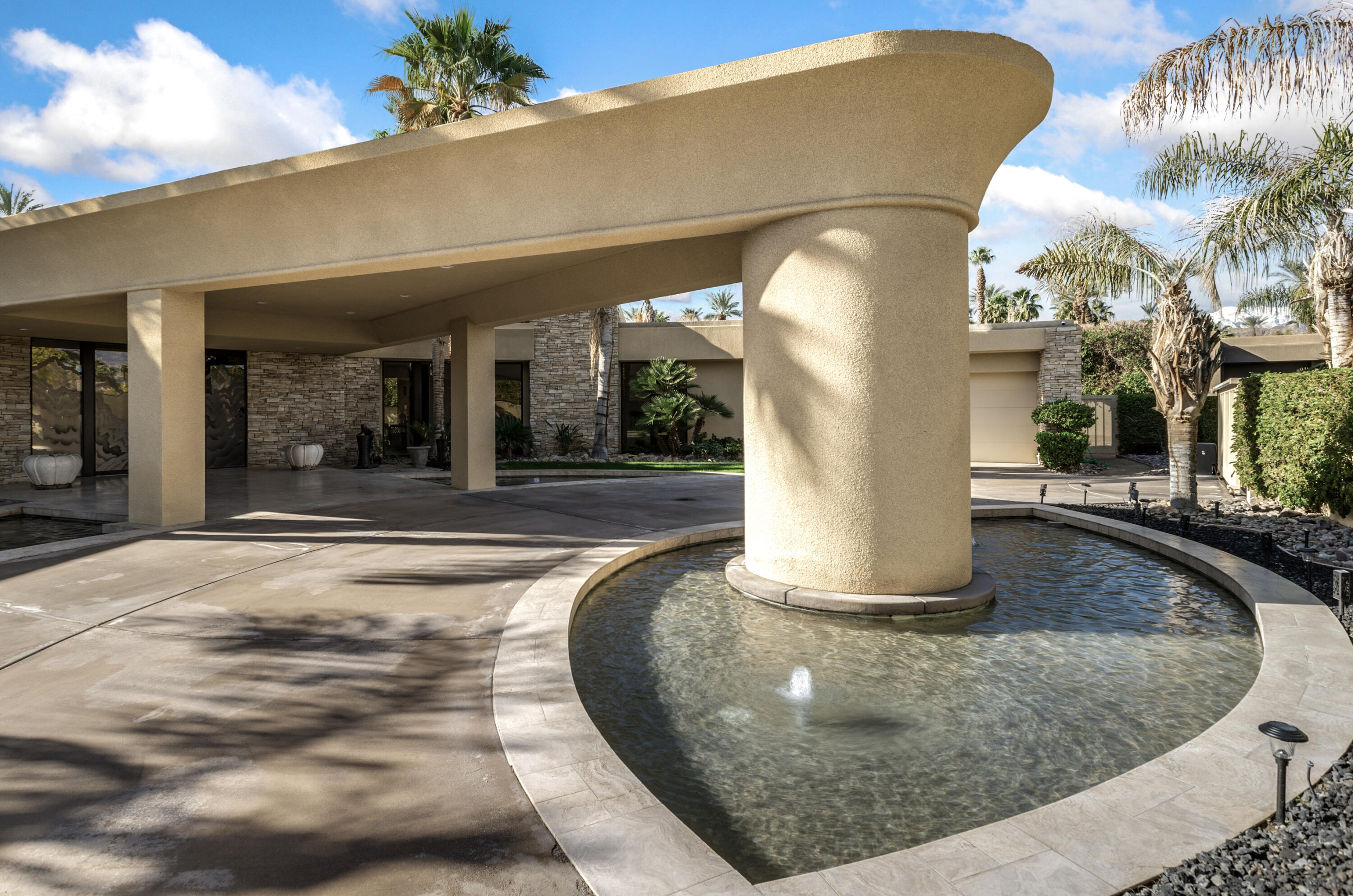 17 Strauss Terrace Rancho Mirage, CA 92270 - Photo 6 of 74 06