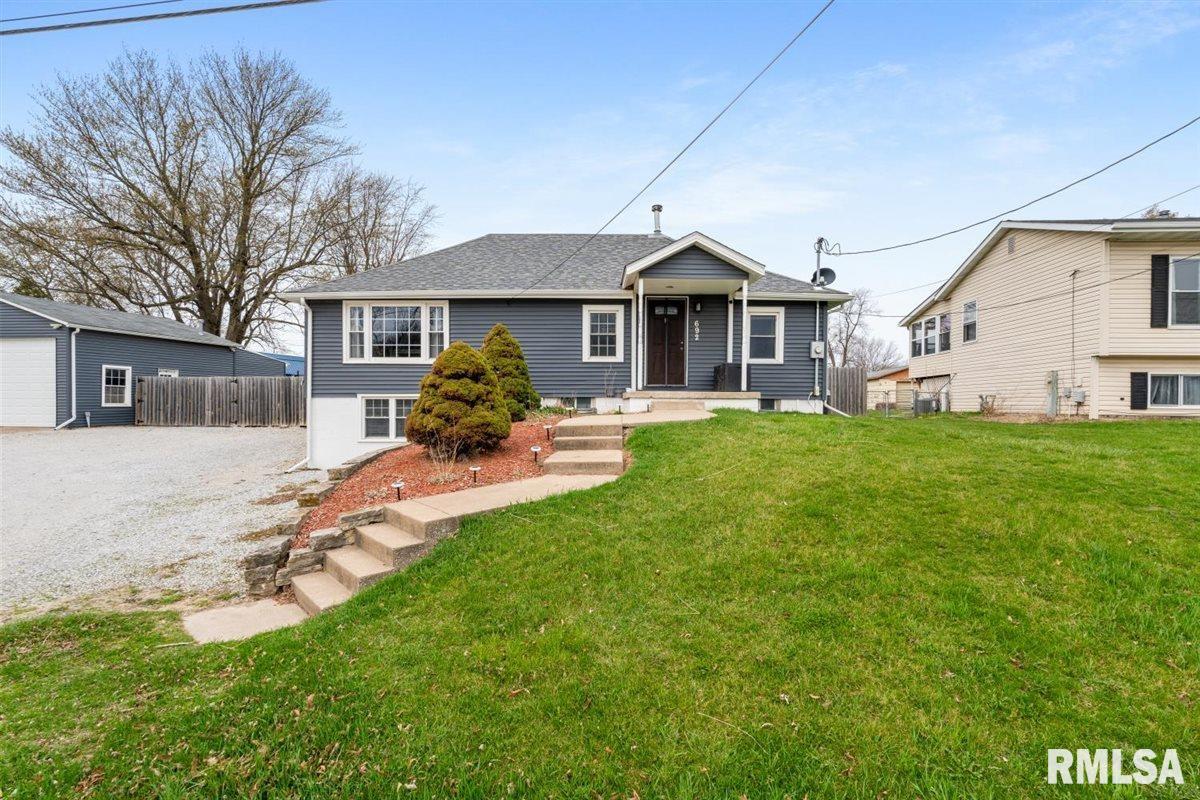 692 Hillcrest Road Milan, IL 61264 - Photo 2 of 47 Gallery Image 2