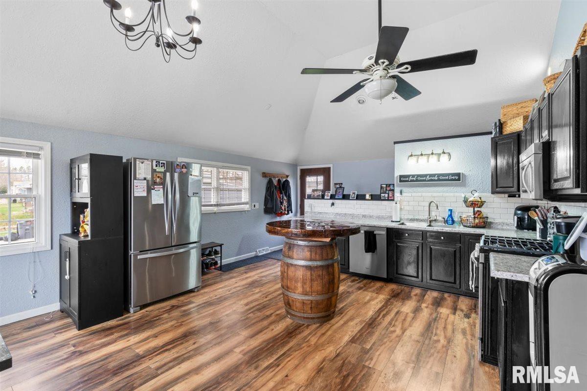 692 Hillcrest Road Milan, IL 61264 - Photo 23 of 47 Gallery Image 23