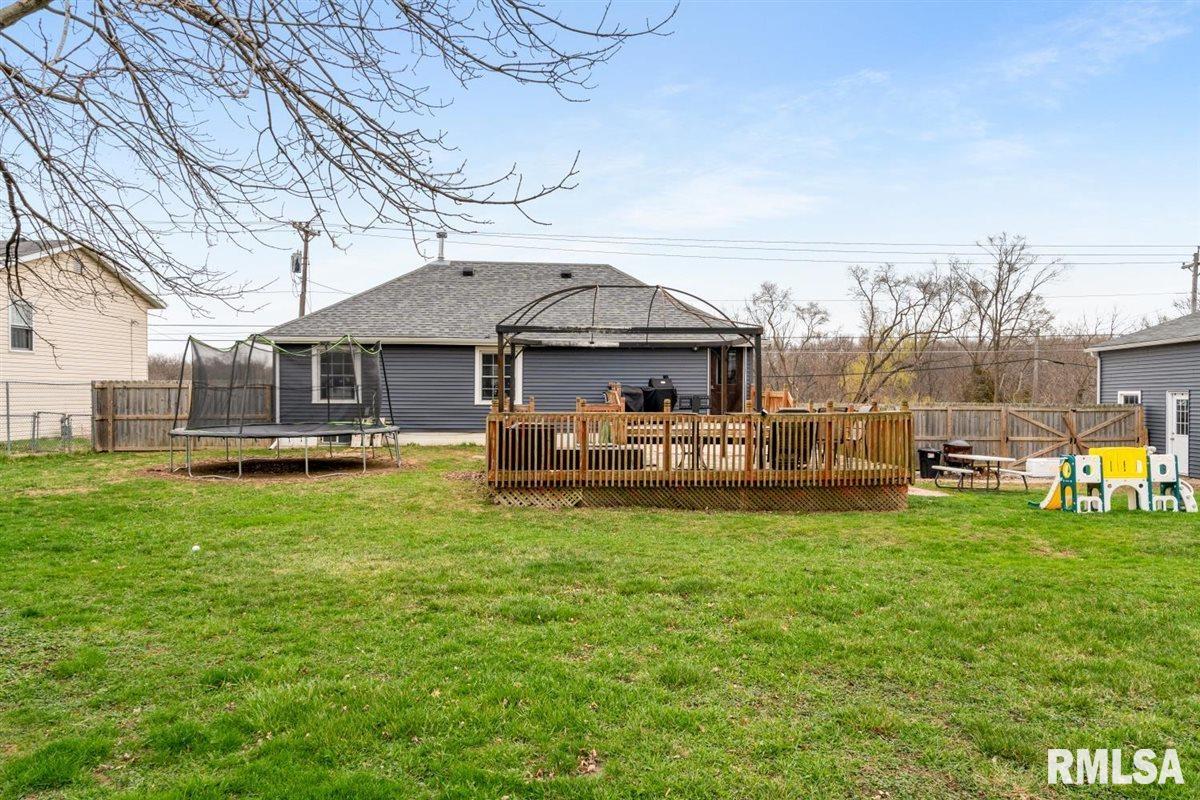 692 Hillcrest Road Milan, IL 61264 - Photo 3 of 47 Gallery Image 3