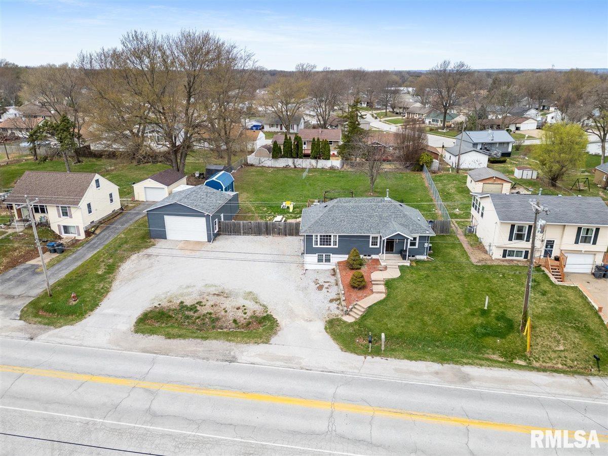 692 Hillcrest Road Milan, IL 61264 - Photo 5 of 47 Gallery Image 5