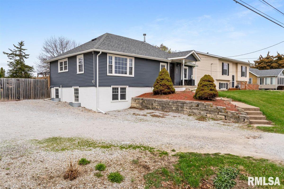 692 Hillcrest Road Milan, IL 61264 - Photo 10 of 47 Gallery Image 10