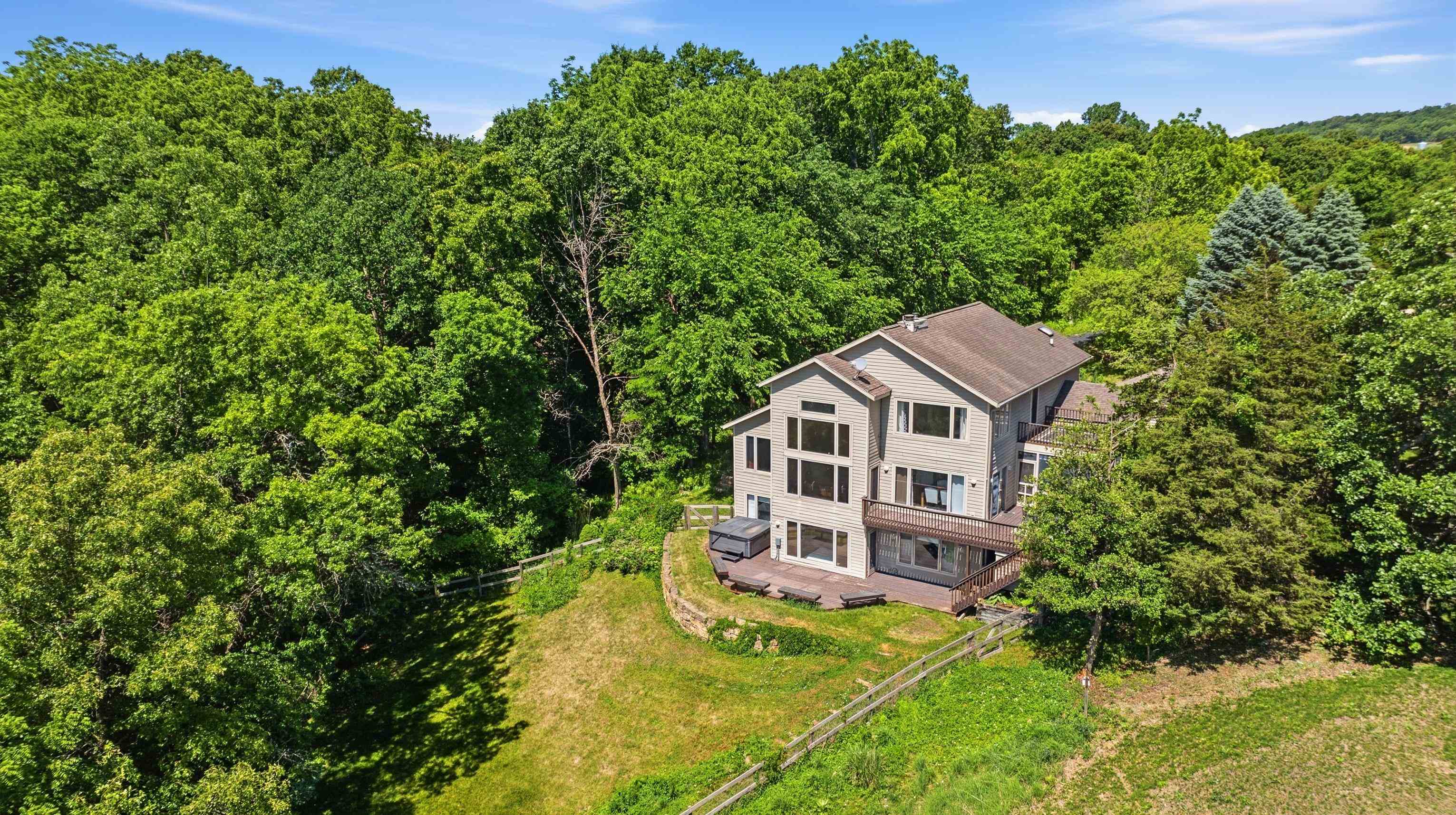 7 Seneca Trail Galena, IL 61036 - Photo 4 of 60