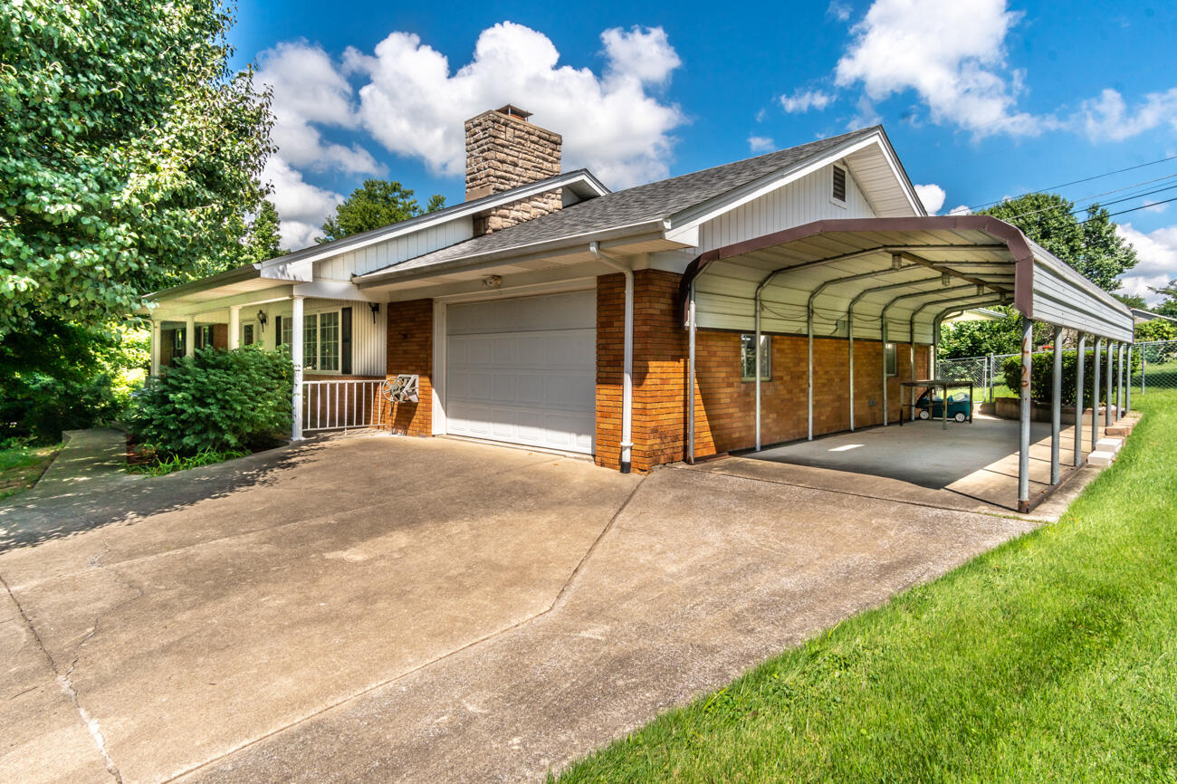 107 Crestview Road Berea, KY 40403 - Photo 3 of 56 103