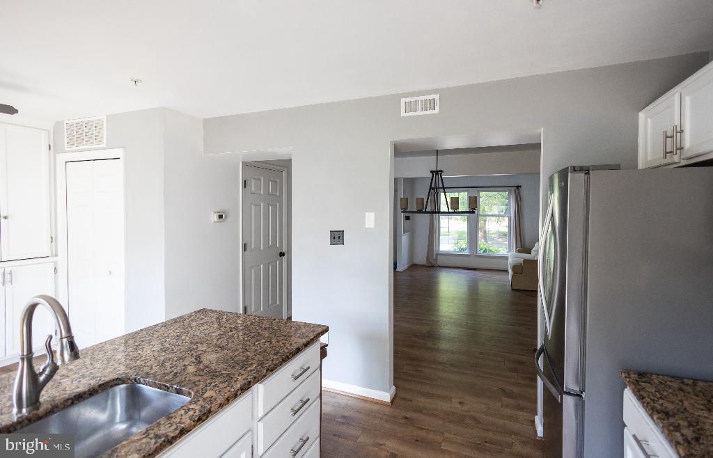 2247 Wetherburne Way Frederick, MD 21702 - Photo 4 of 21 Gallery Image 4
