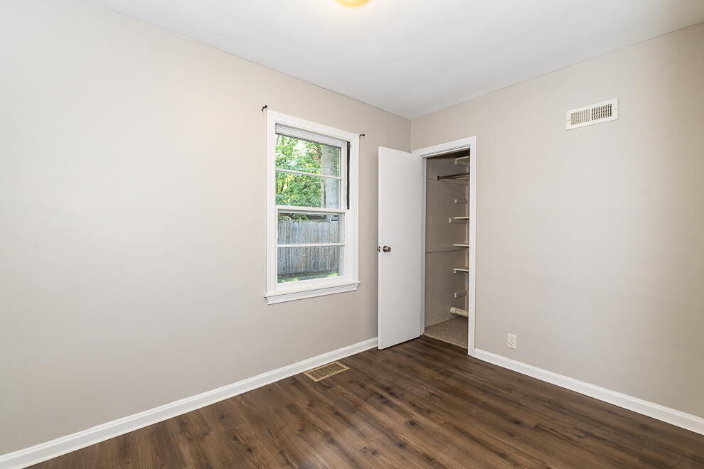 104 North Williams Street Decatur, MI 49045 - Photo 13 of 25 RN5_0580