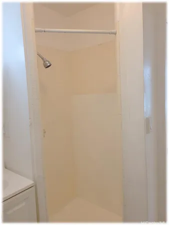 $1,700 | 1946 Ala Moana Boulevard, Unit 319, Honolulu, HI 96815