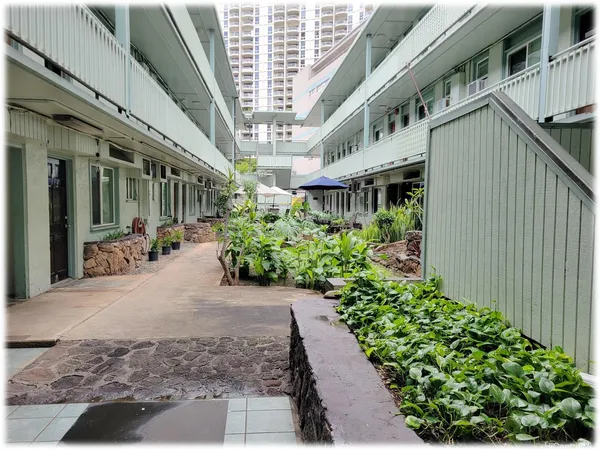 $1,700 | 1946 Ala Moana Boulevard, Unit 319, Honolulu, HI 96815