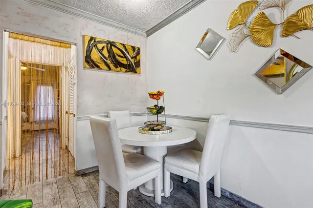 $73,000 | 815 Southwest 10th Terrace, Unit 3V, Hallandale Beach, FL 33009