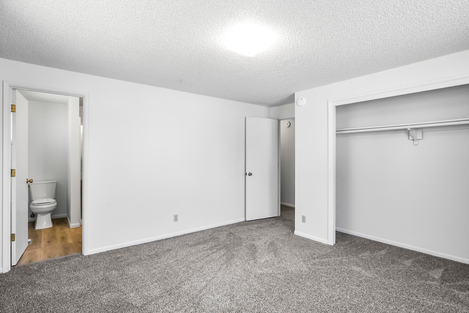 22070 Erickson Road Bend, OR 97701 - Photo 19 of 37 JH5_9175