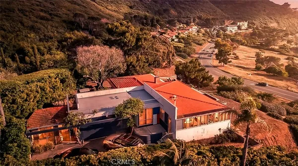 $4,395,000 | 1400 Vía Montemar, Palos Verdes Estates, CA 90274