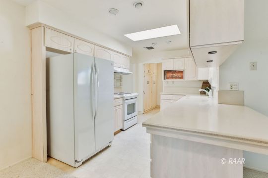522 Weiman Avenue Ridgecrest, CA 93555 - Photo 7 of 28
