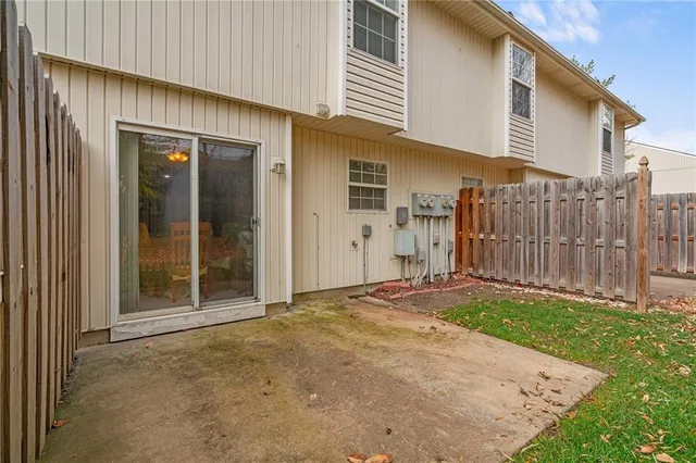 $169,995 | 1325 Southeast Lexington Avenue, Unit 134C, Lee's Summit, MO 64081