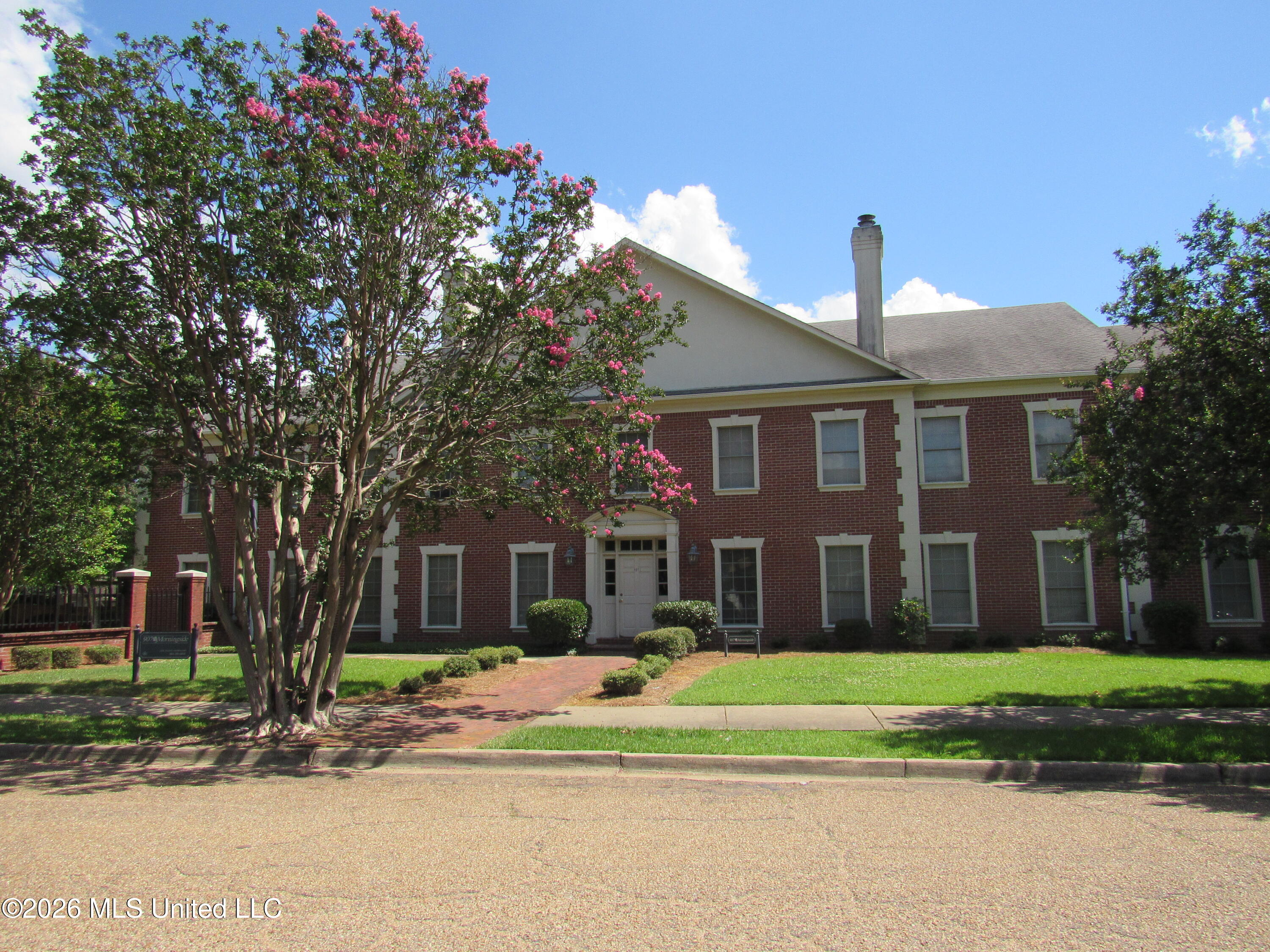 907 Morningside Street, Unit B5 Jackson, MS 39202 - Photo 1 of 15 3BE2C331-2082-4DC0-80FE-7255789BA3A9