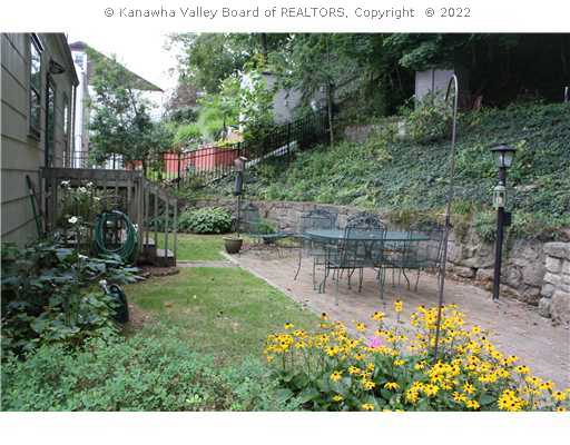 127 Ellison Road Charleston, WV 25314 - Photo 13 of 13 Exterior Front.