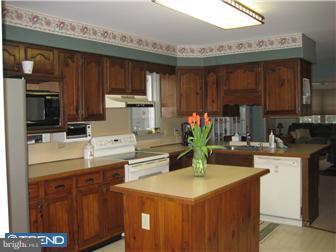 543 Delp Road Souderton, PA 18964 - Photo 5 of 12 Kitchen