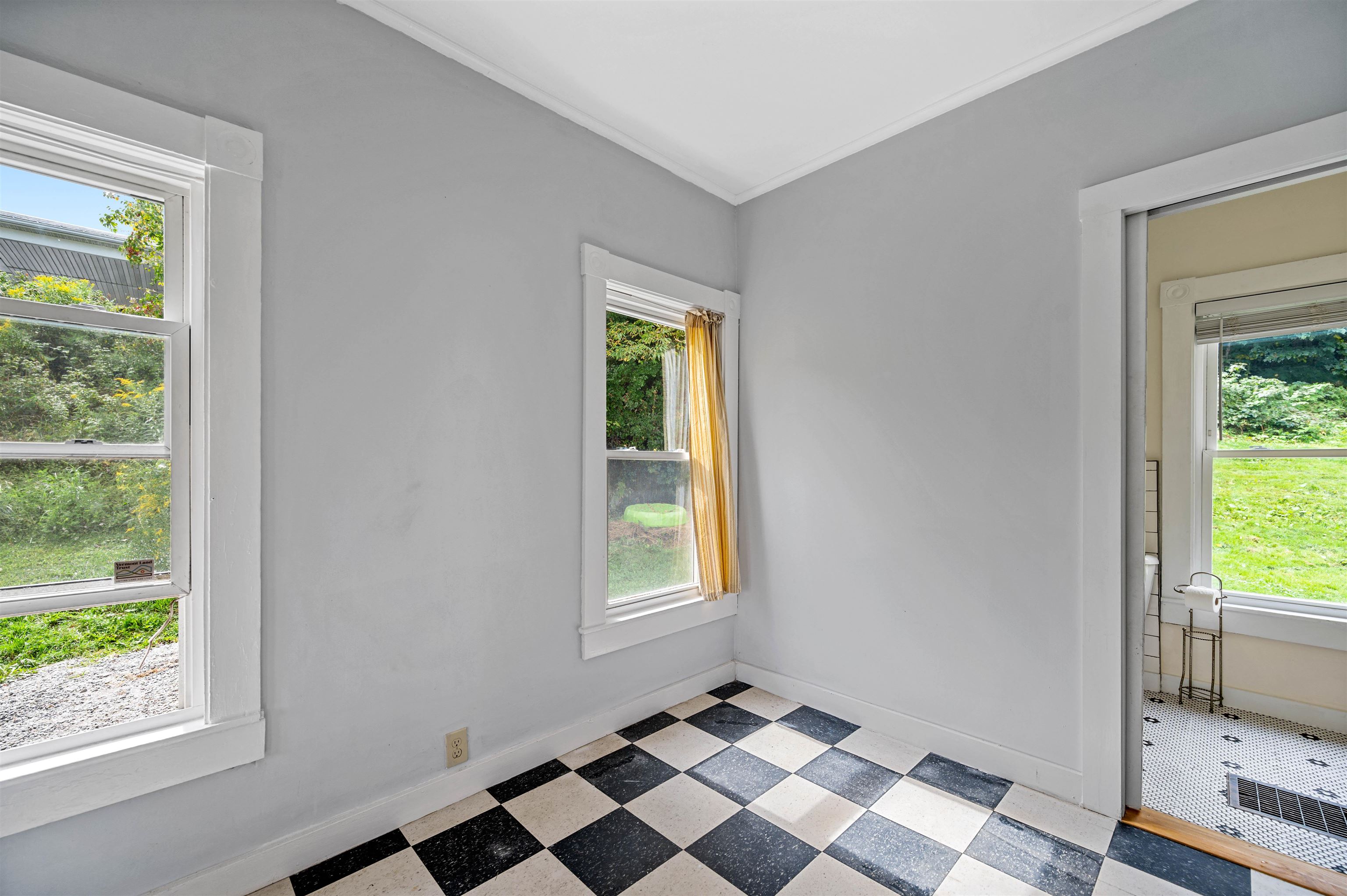 3 Thomas Street Barre, VT 05641 - Photo 20 of 39