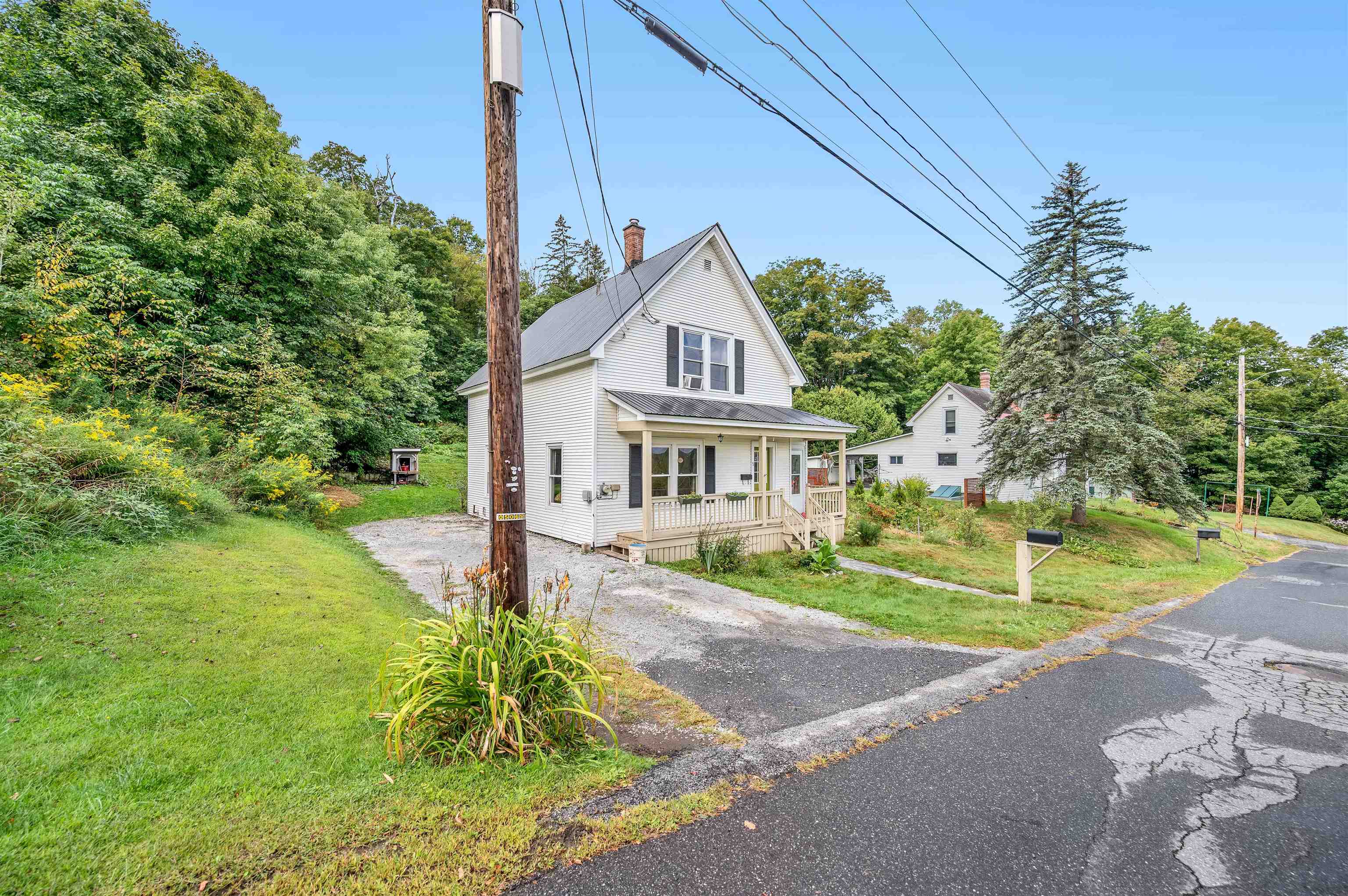 3 Thomas Street Barre, VT 05641 - Photo 8 of 39