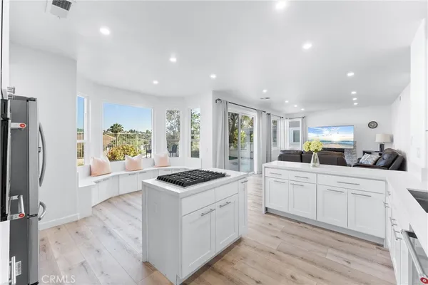 $1,999,000 | 27088 Ironwood Drive, Laguna Hills, CA 92653