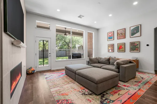 $875,000 | 11225 Maelin Drive, Austin, TX 78739