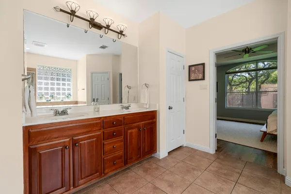 $875,000 | 11225 Maelin Drive, Austin, TX 78739