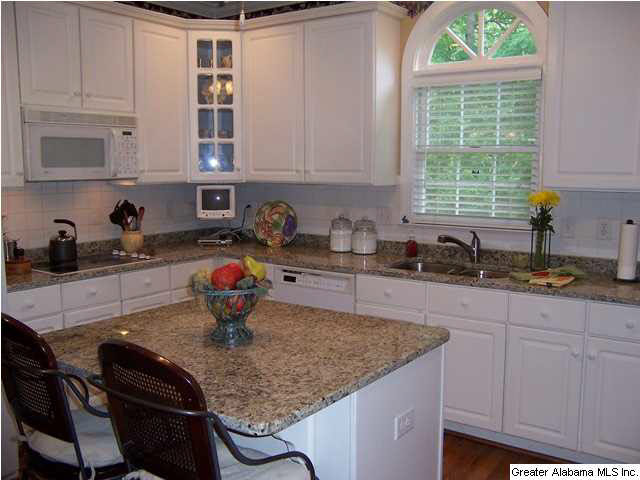 1019 Oak Tree Road Birmingham, AL 35244 - Photo 6 of 21