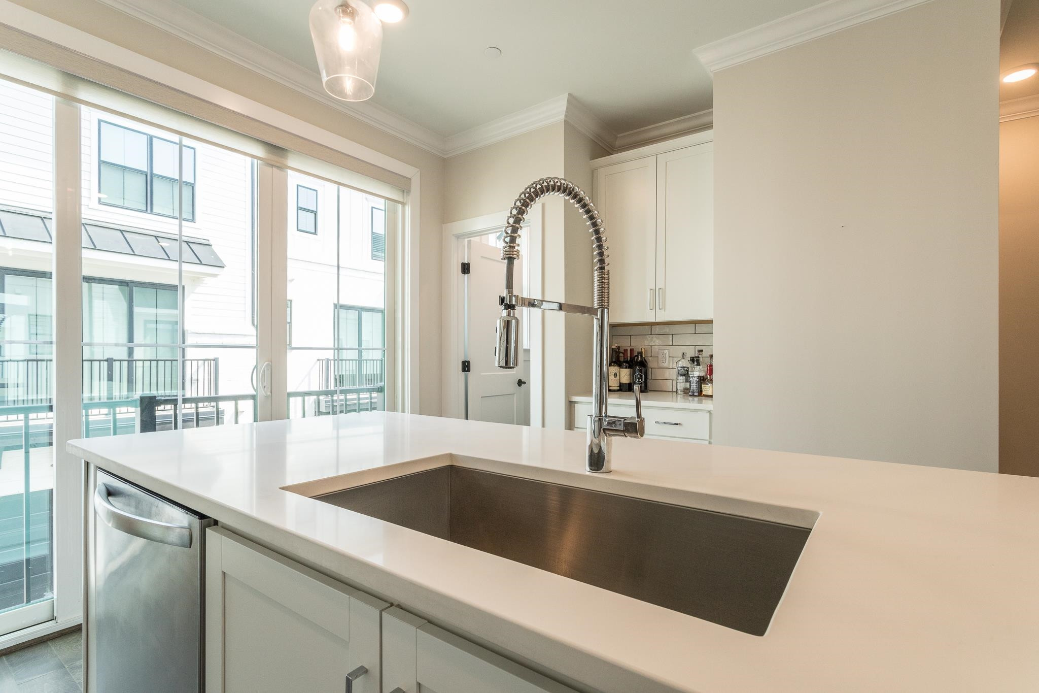 1611 Draper View Loop, Unit 104 Raleigh, NC 27608 - Photo 10 of 32 Kitchen