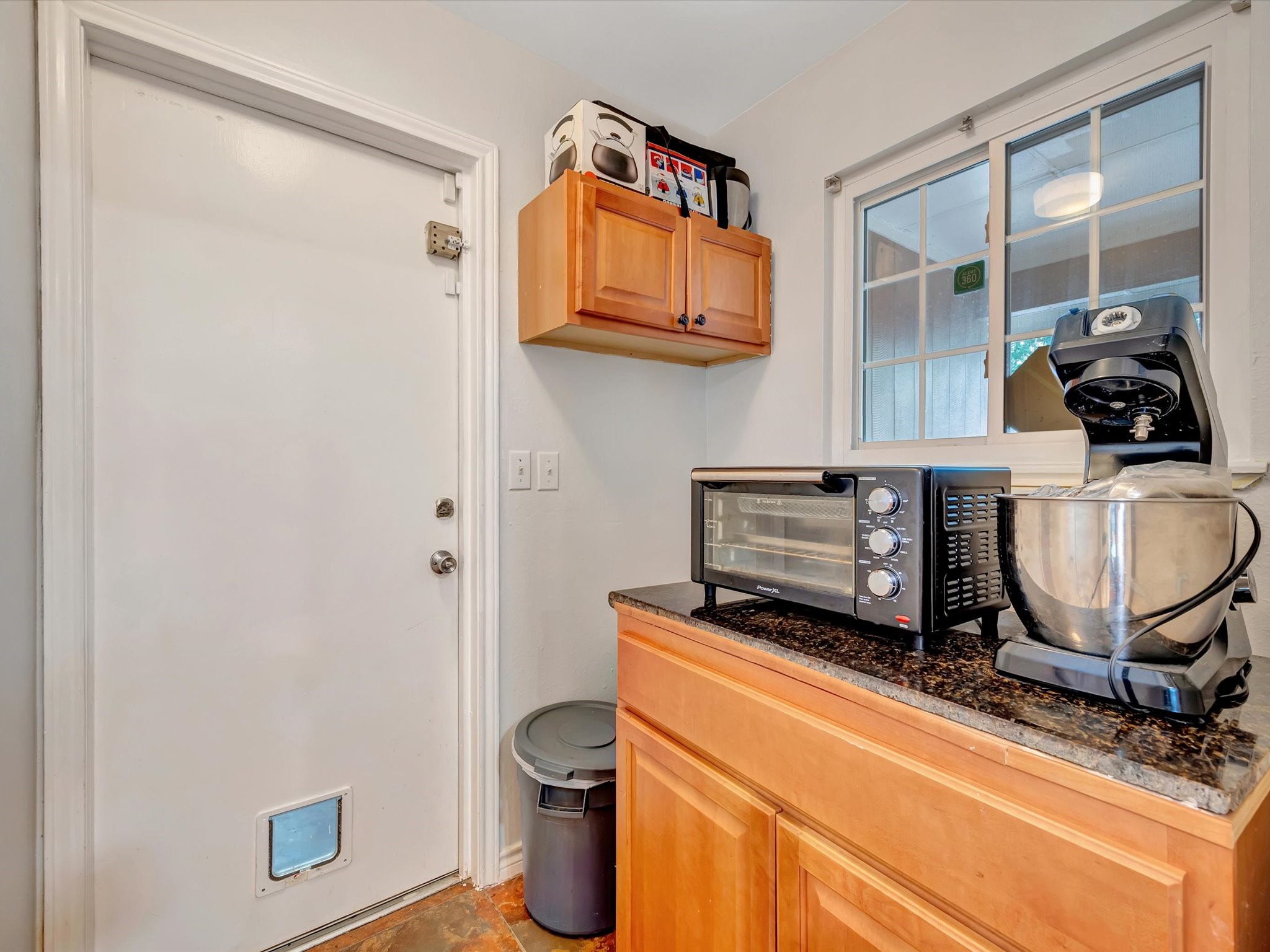 1615 Redway Lane Houston, TX 77062 - Photo 15 of 32 Extra room next to kitchen with counter space and cabinets