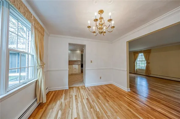 $569,900 | 725 12th Street, Oakmont, PA 15139