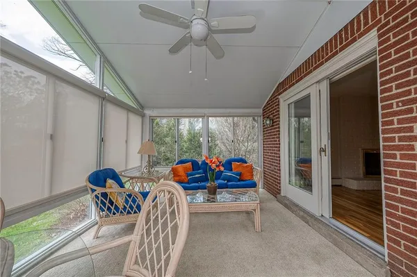 $569,900 | 725 12th Street, Oakmont, PA 15139
